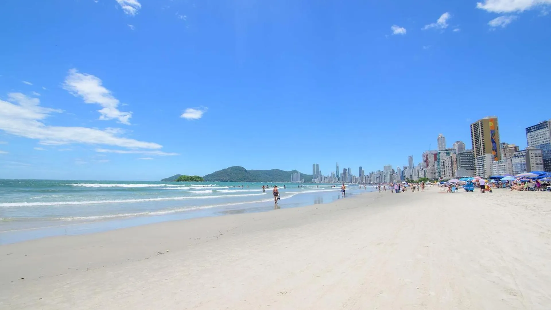 Apto Chique Na Av. Atlantica Em Bc Xx7302 Balneário Camboriú 0*,  البرازيل